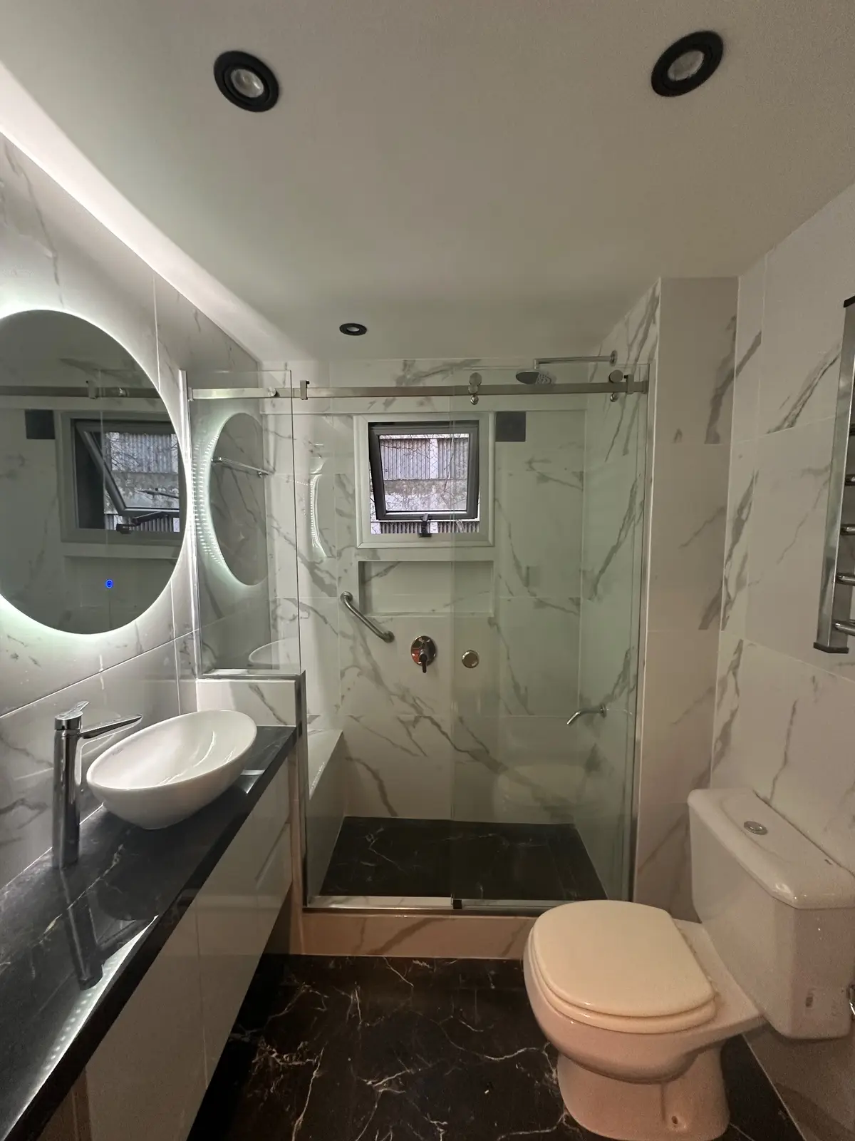 Baño Basualdo — Baño en Villa Luro (foto 3)