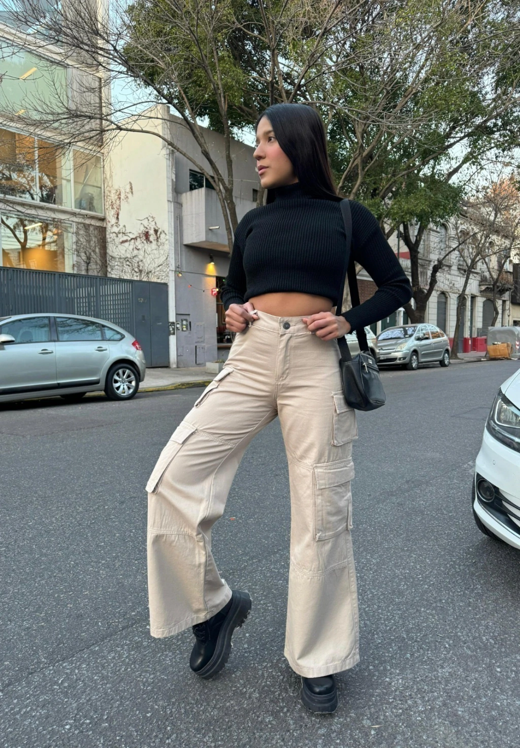 MILAN BEIGE (RECTO RÍGIDO 4 BOLSILLOS)