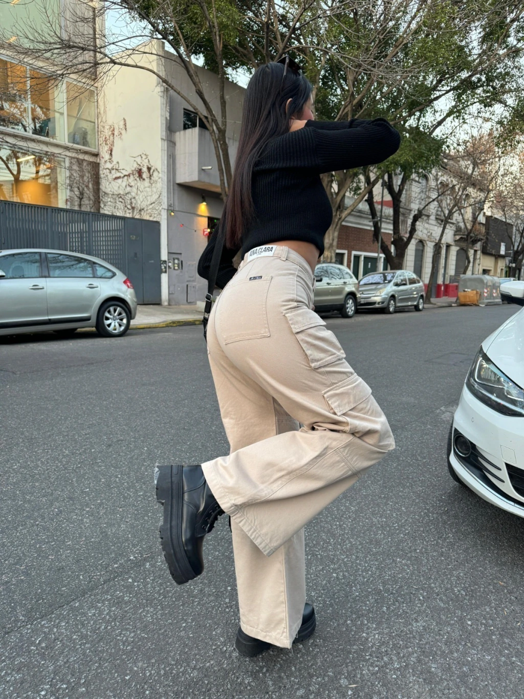 MILAN BEIGE (RECTO RÍGIDO 4 BOLSILLOS)