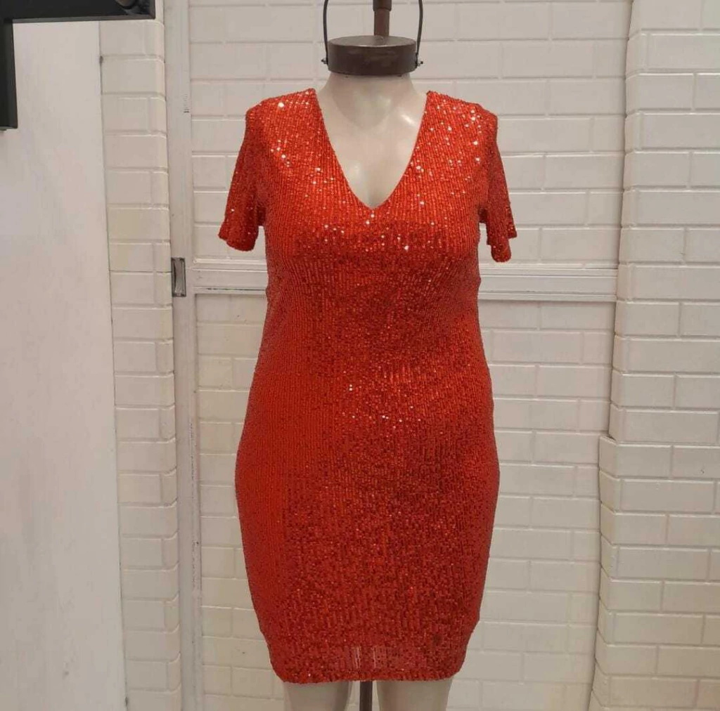 VESTIDO CORTO LENTEJUELAS