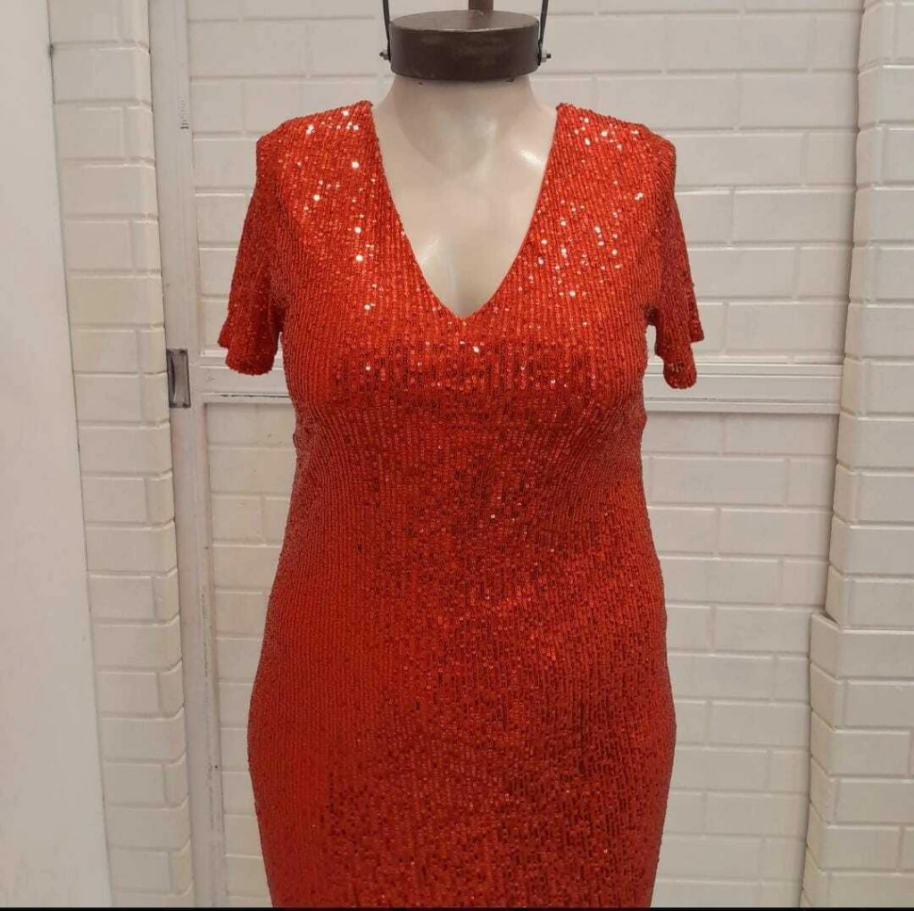 VESTIDO CORTO LENTEJUELAS