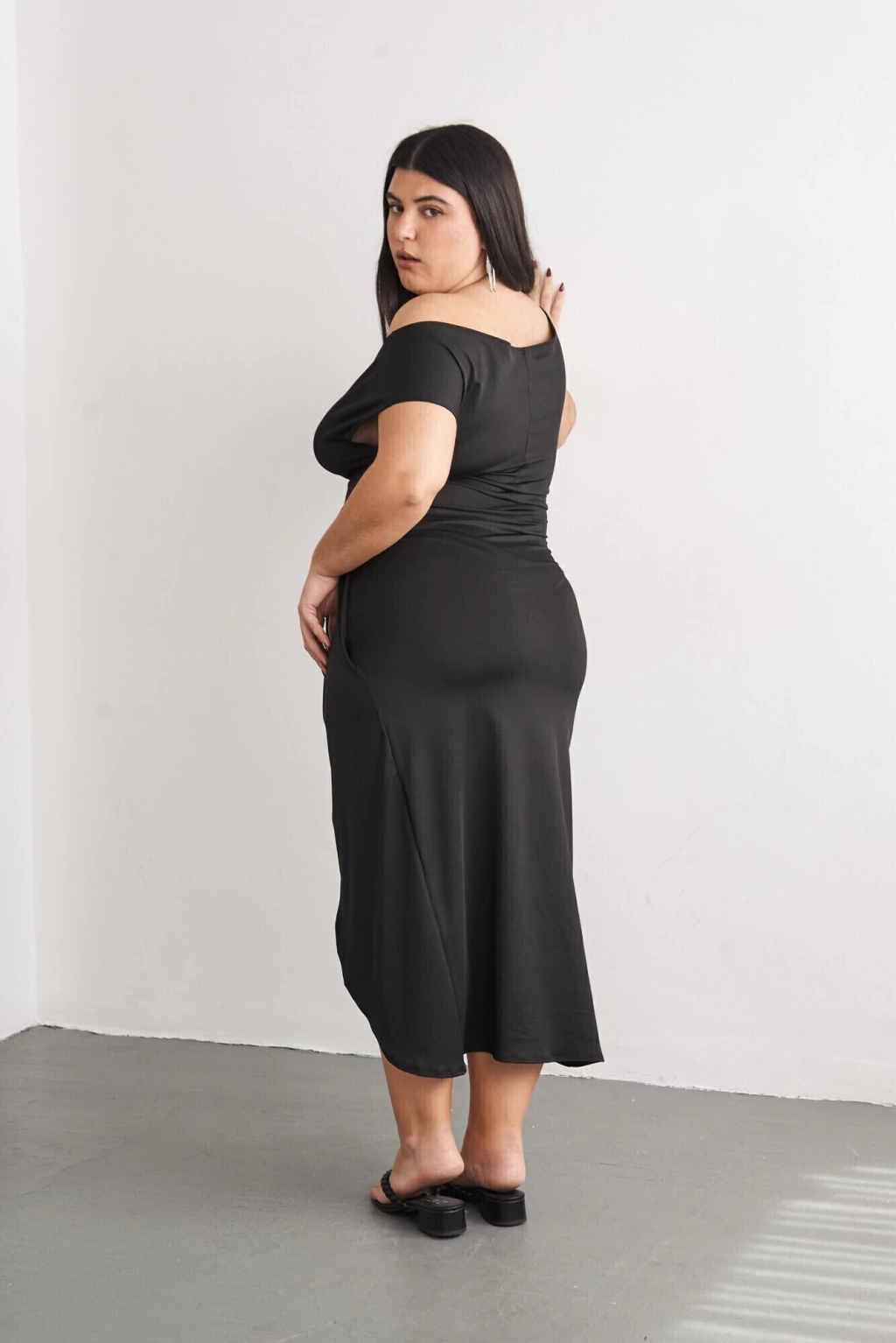 VESTIDO MICROFIBRA